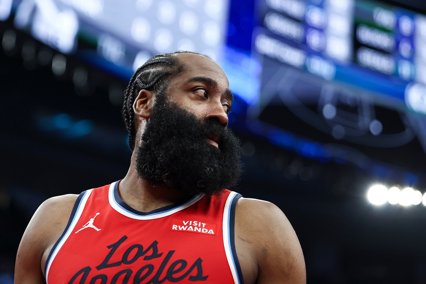 kaiyun-哈登去年和快船因续约产生分歧 前者想要两年1.1亿&amp;像巴特勒那样